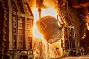 What are the refractory materials used in the steel industry？