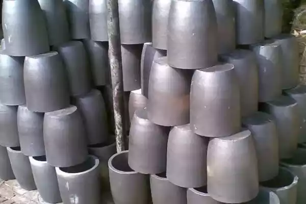 Graphite crucible characteristics and application - Our Blog - 2