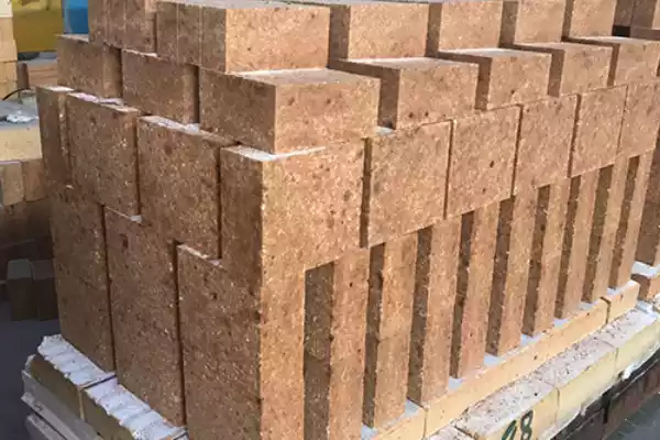 silica-mullite brick