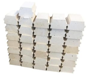 Four Pouring Methods for Fused Zirconium Corundum Bricks