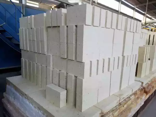 High-alumina fire bricks