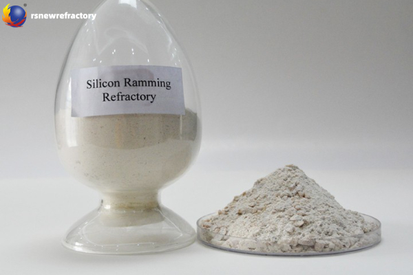 Silicon carbide ramming mass