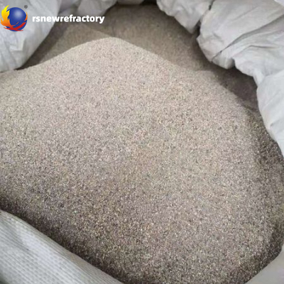 Refractory bauxite