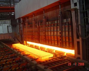 Magnesium metal reduction furnace